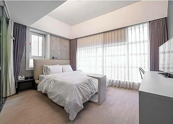 Connected Guro 3* Seul